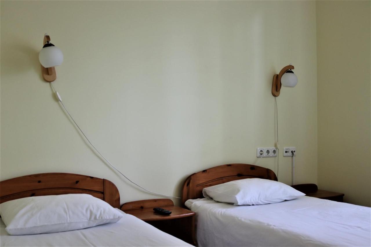 Hostel Louna Parnu Exterior photo
