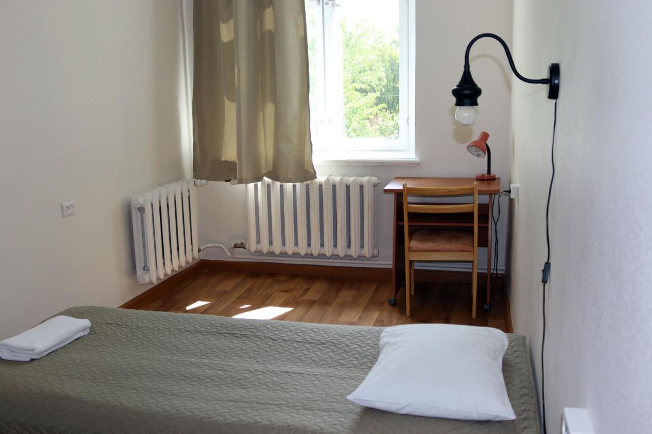 Hostel Louna Parnu Exterior photo