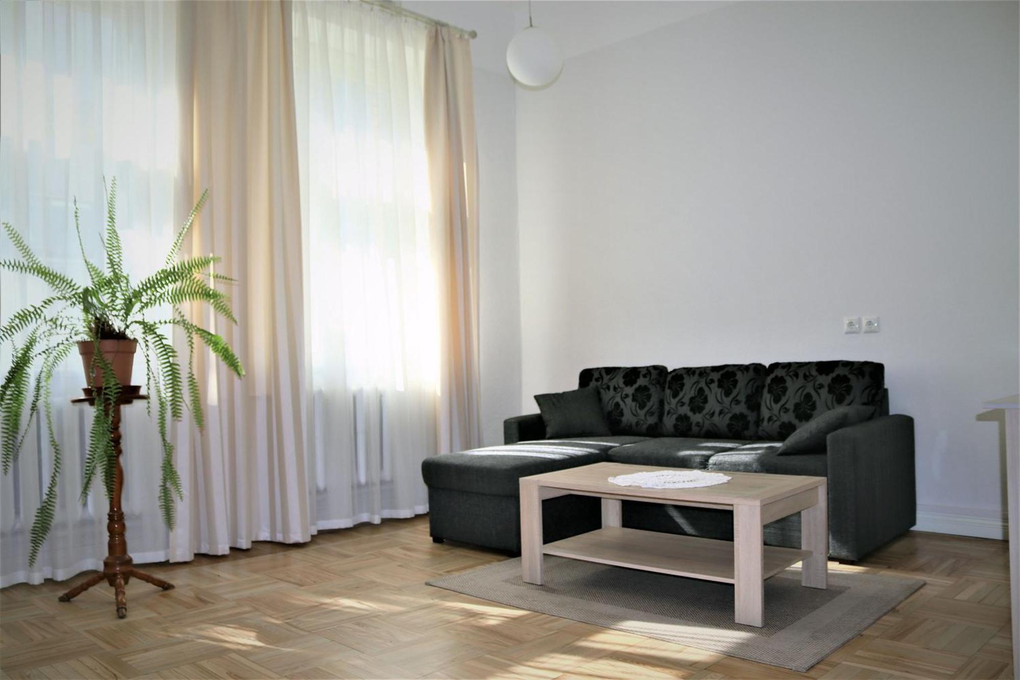 Hostel Louna Parnu Exterior photo